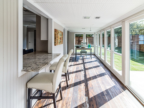 How to Choose the Right Flooring for a Sunroom